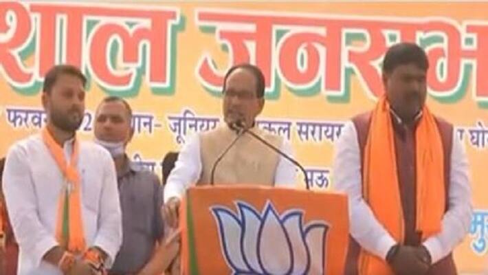 शिवराज का तंज, “ये अखिलेश नही दंगेश है”