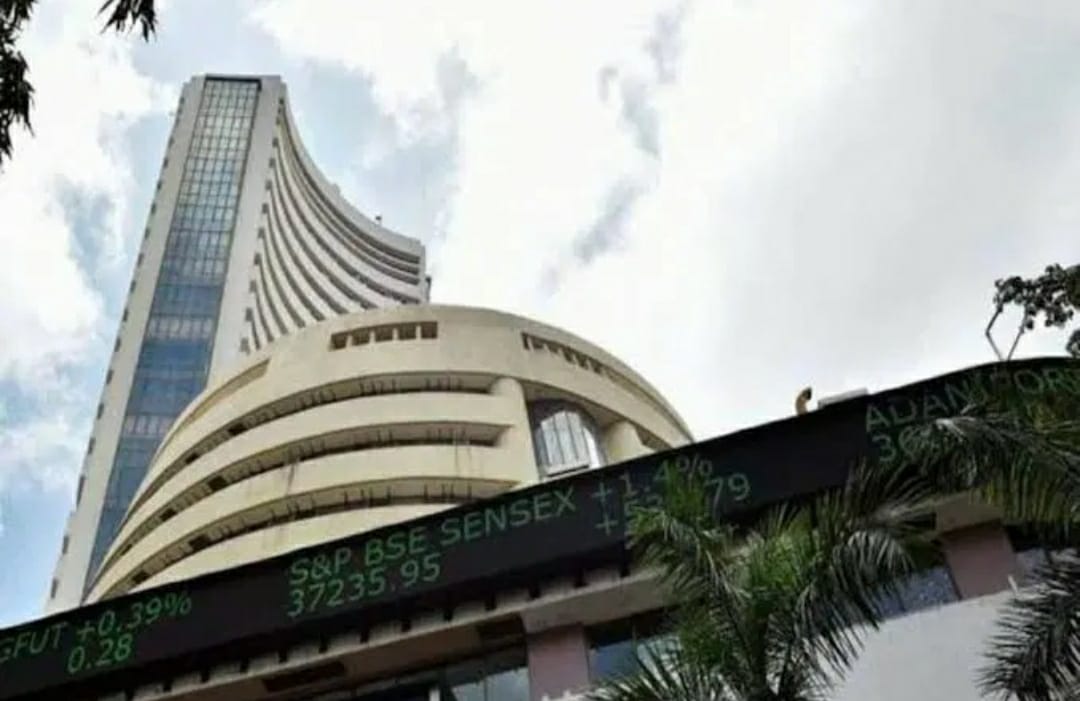 Share Market : बढ़त के साथ ट्रेंड करते दिखाई दिये Sensex और Nifty