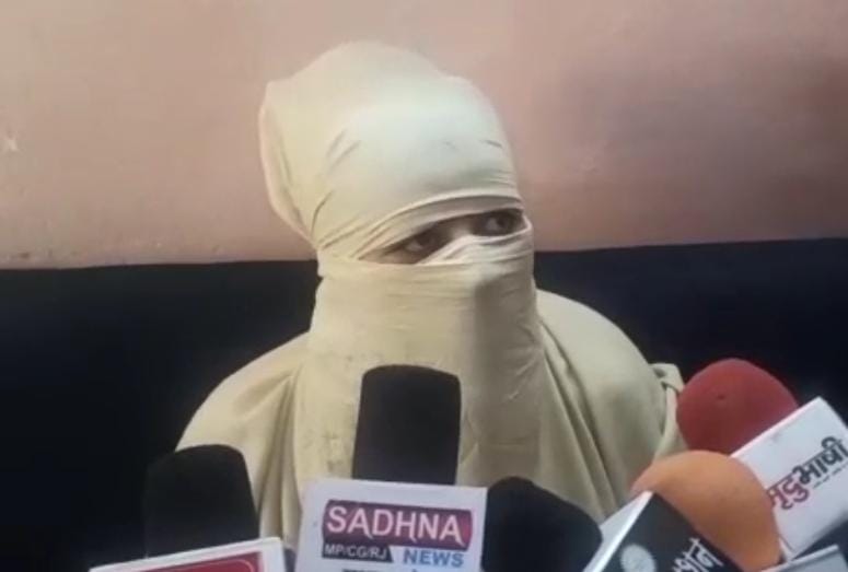 वृंदावन से आई महिला संत ने उज्जैन आश्रम के संत पर लगाए गंभीर आरोप