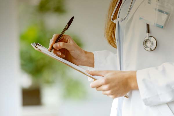 Government Job 2022 : मेडिकल ऑफिसर्स मे निकली 1677 पदों पर सीधी भर्ती, इंटरव्यू से मिलेगी नौकरी, जानें आयु-पात्रता