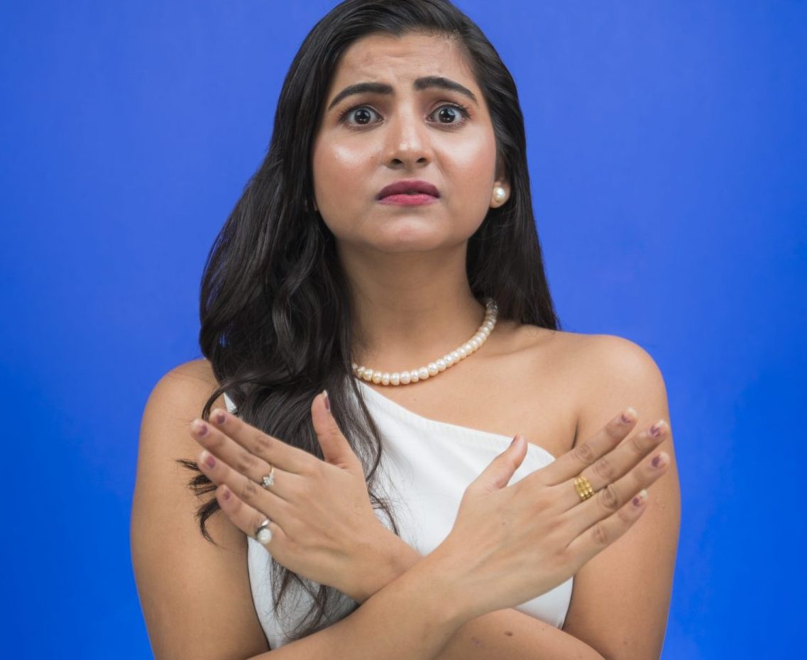 Vastu Tips: दूसरों की पहनी इन चीजों का गलती से भी न करें उपयोग, हो सकती है बड़ी मुसीबत