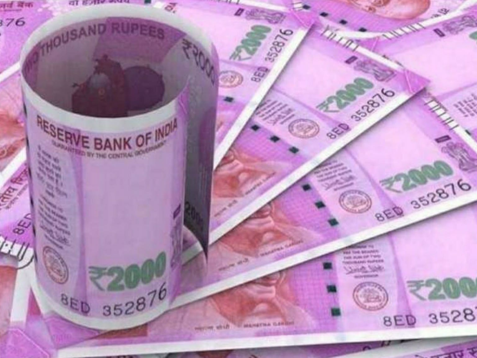 Dollar के मुकाबले रुपया अब तक के निचले स्तर पर, देखें इसकी कीमत