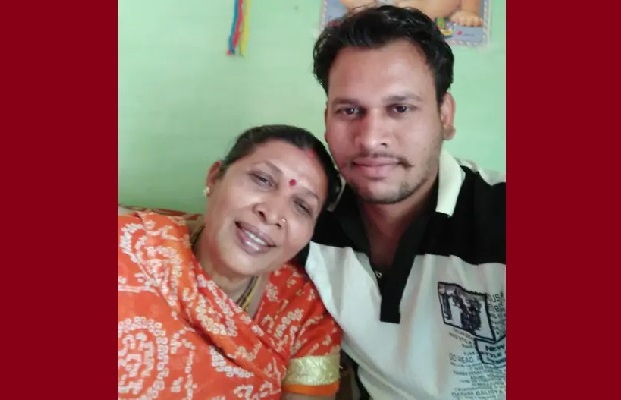 Indore Mayor Election : माँ के सपने की खातिर सरकारी नौकरी छोड़ चुनावी मैदान में उतरा इंजीनियर