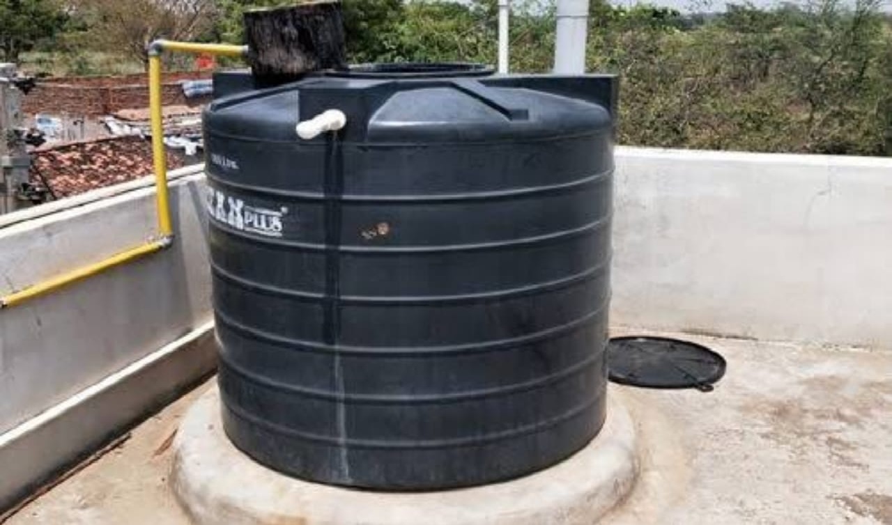 घर की इस दिशा में पानी की टंकी रखना होता है बड़ा दुखदाई, आ सकती है आर्थिक तंगी