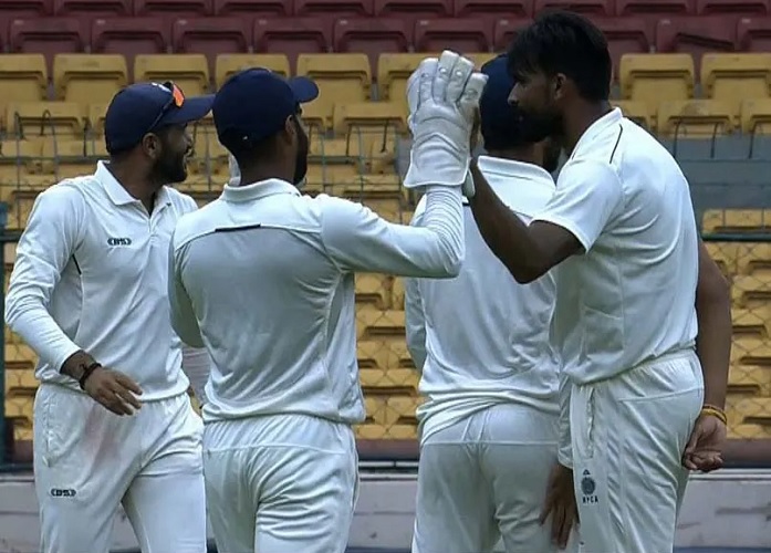 MP Vs MUM Ranji Trophy 2022 Final : मुंबई से सरफराज ने जड़ा शतक, तो मध्यप्रदेश भी गेंदबाजी में पीछे नहीं, जाने पूरे मैच का हाल