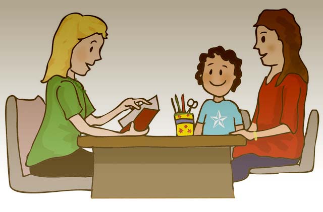 पैरेंट्स टीचर मीटिंग में अपने बच्चे के साथ न करें ऐसा बर्ताव, डिमोटिवेट हो सकता है आपका बच्चा