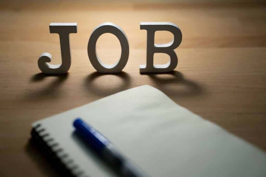 IDBI Recruitment 2025 : 650 पदों पर निकली है भर्ती, अच्छी सैलरी, 12 मार्च तक करें आवेदन, जानें आयु पात्रता और डिटेल्स
