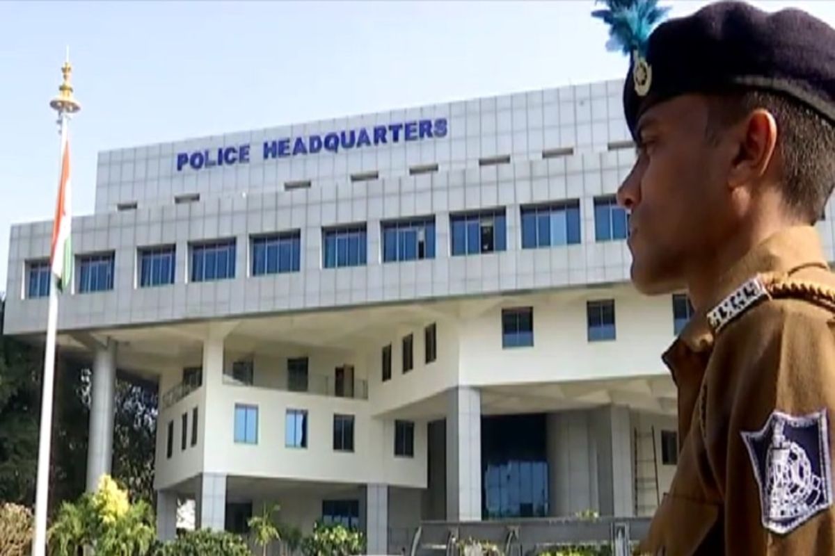 MP News: वर्ष 2022-23 और वर्ष 2023-24 के लिए रुस्तम जी पुरस्कार की घोषणा, 59 पुलिसकर्मी होंगे पुरस्कृत, देखें लिस्ट