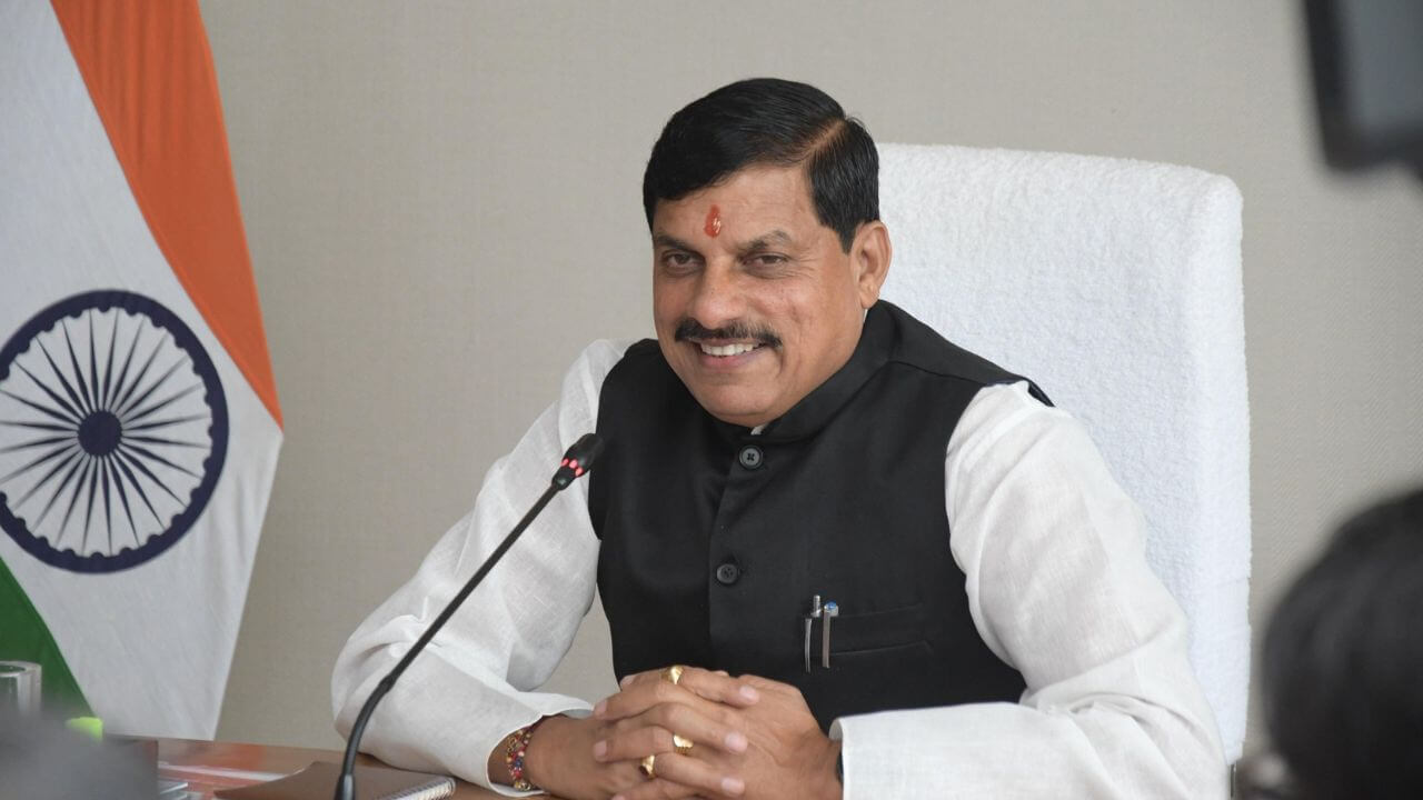 सीएम डॉ. मोहन यादव ने प्रदेशवासियों को दी नववर्ष 2025 की शुभकामनाएं, MP के विकास का संकल्प लिया