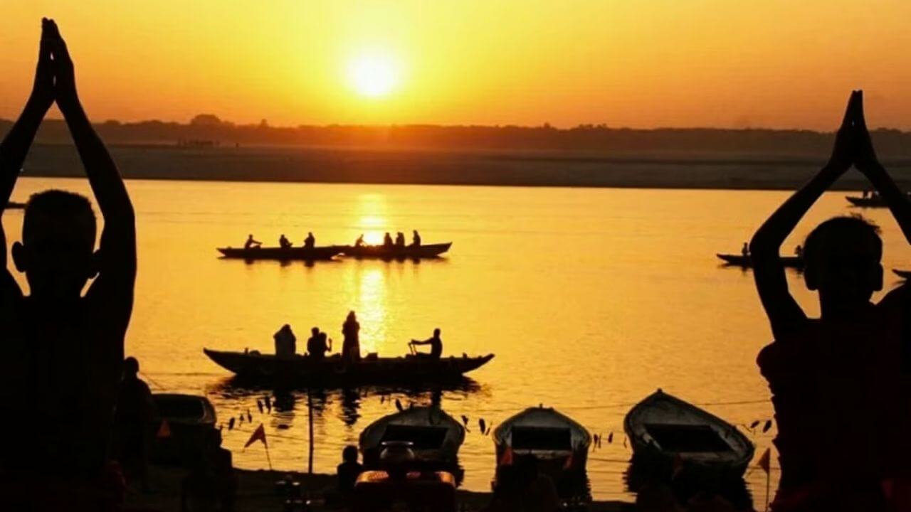 Makar Sankranti 2025: मकर संक्रांति से उत्तरायण हो जाता है सूर्य, देवताओं का दिन भी कहते हैं, जानिए इसका महत्व