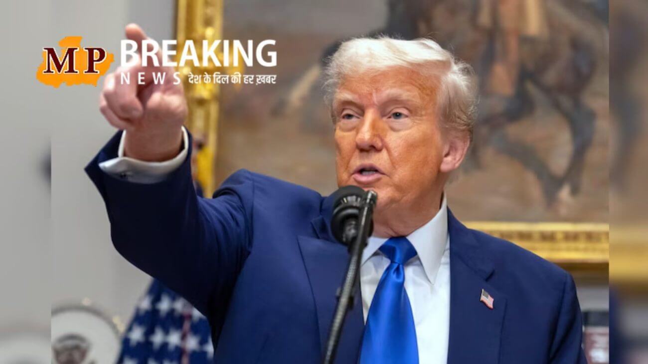 डोनाल्ड ट्रंप ने टिम कुक को दी टैरिफ लगाने की चेतावनी, कहा – अमेरिका में आईफोन बनाइए, नहीं तो…