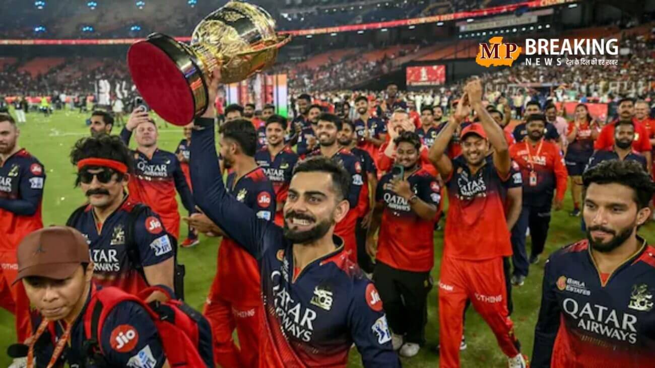 5-5 बार की चैंपियन टीमों को पीछे छोड़ RCB बनी सबसे वैल्यूएबल टीम, IPL की वैल्यू 1.56 लाख करोड़ पहुंची
