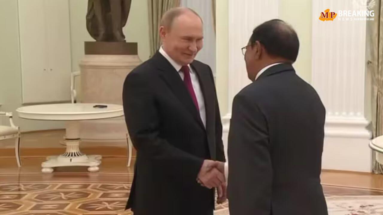 एनएसए अजीत डोभाल की मॉस्को में राष्ट्रपति व्लादिमीर पुतिन से मुलाकात, जानें कितना अहम रहा यह दौरा