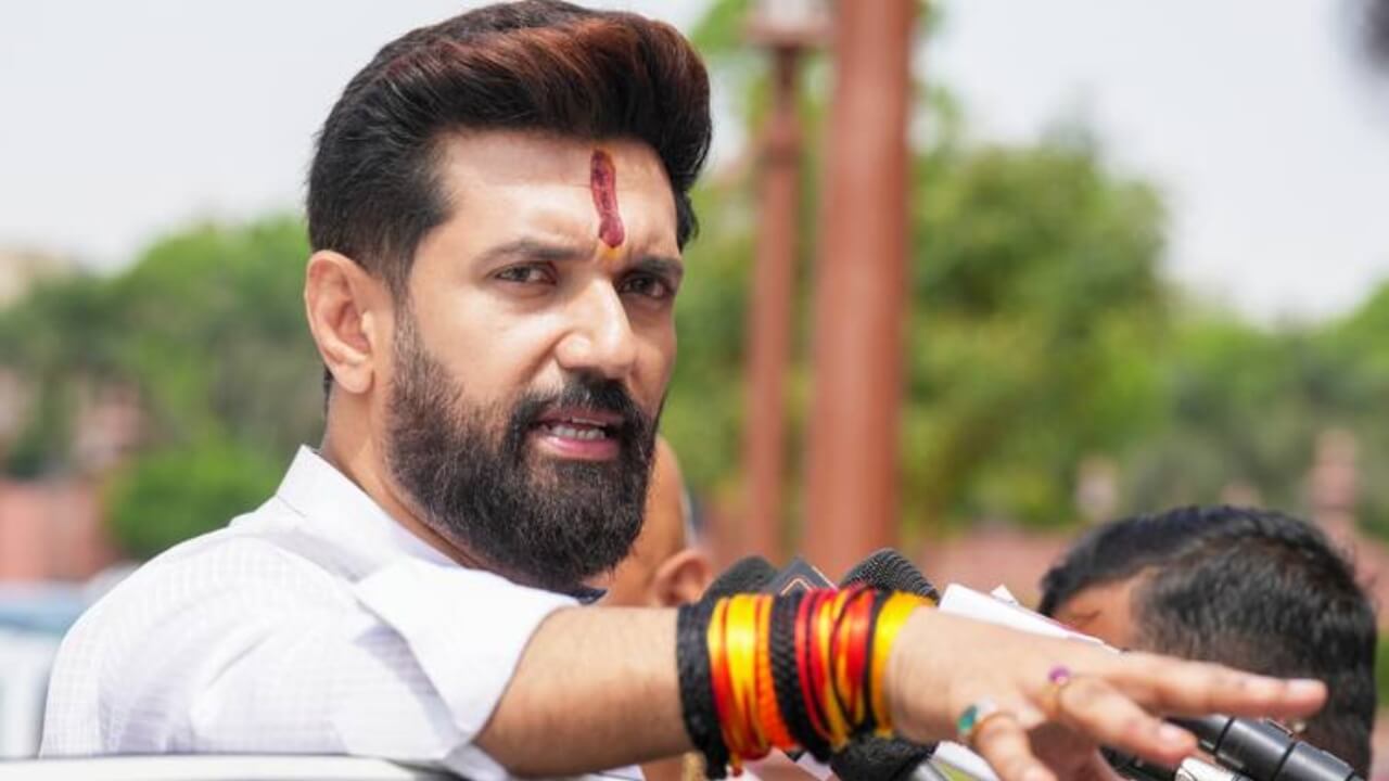 Bihar Elections: चिराग पासवान बोले- 2 सीटें कम-ज्यादा मायने नहीं, लेकिन सम्मान जरूरी