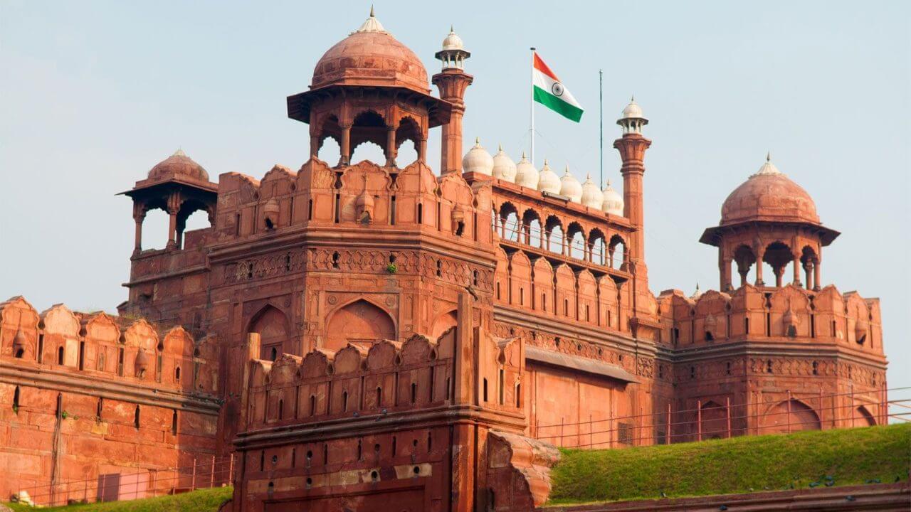 दिल्ली कार ब्लास्ट के बाद सुरक्षा अलर्ट, उपराज्यपाल ने पुलिस कमिश्नर और चीफ सेक्रेटरी को पत्र लिखकर दिए ये निर्देश