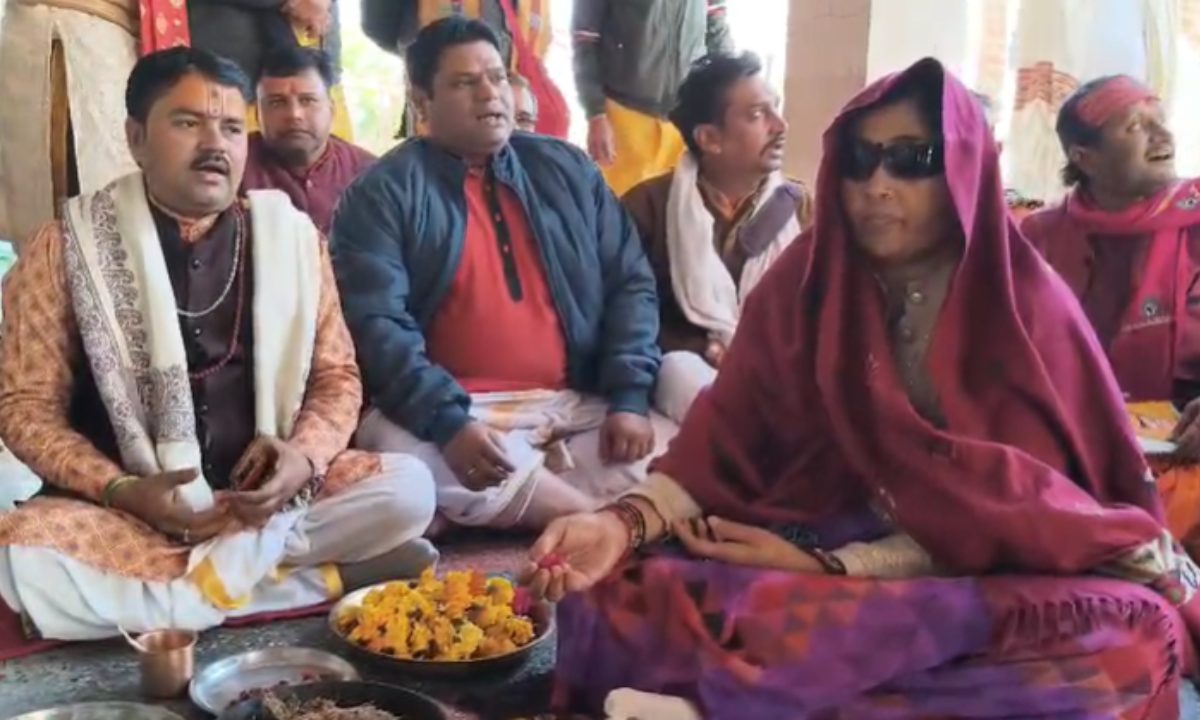 छतरपुर की रानी बेगम ने अपनाया सनातन धर्म, मंदिर में विधि-विधान से पूजा के बाद बनीं शीला यादव