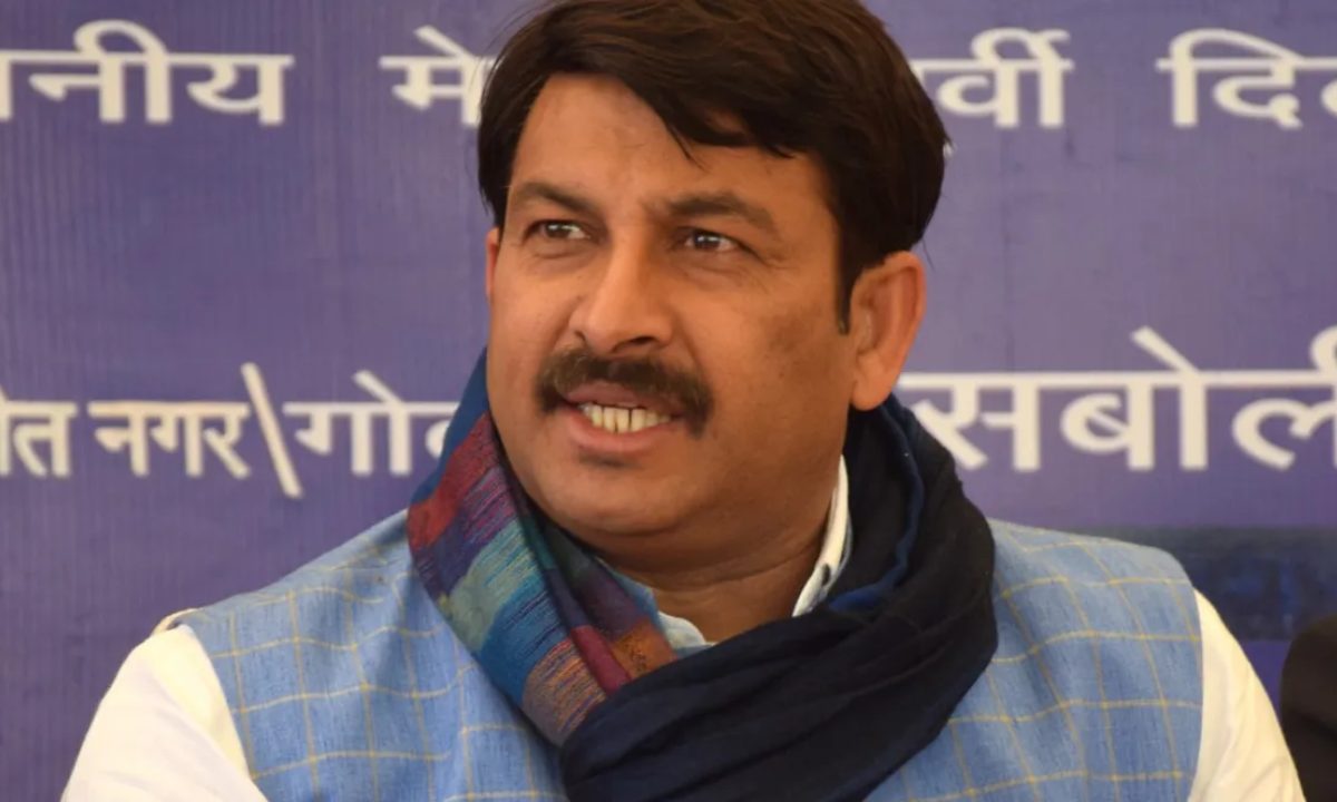 मनोज तिवारी के नाम से फर्जी फेसबुक आईडी, BJP सांसद ने दर्ज कराई FIR, साजिश का लगाया आरोप