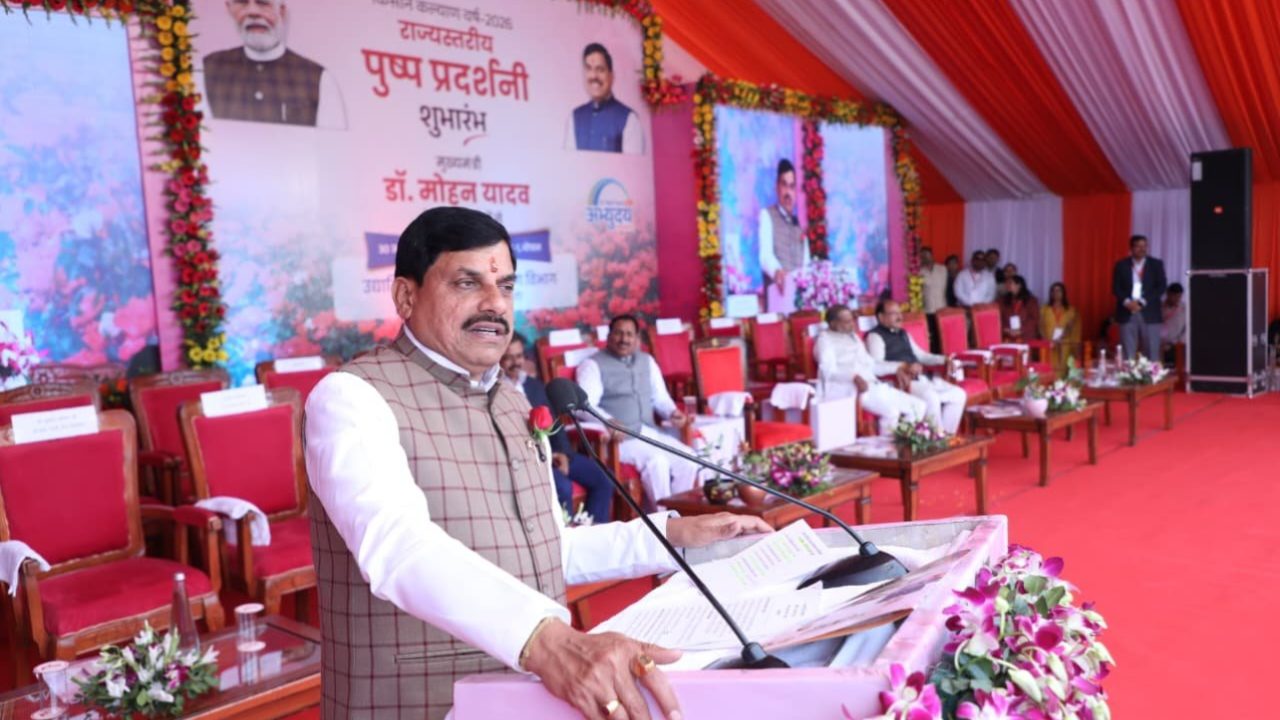 भोपाल में सजा फूलों का मेला: सीएम डॉ. मोहन यादव ने किया राज्य स्तरीय पुष्प प्रदर्शनी का शुभारंभ, फूलों की खेती में MP देश में दूसरे नंबर पर
