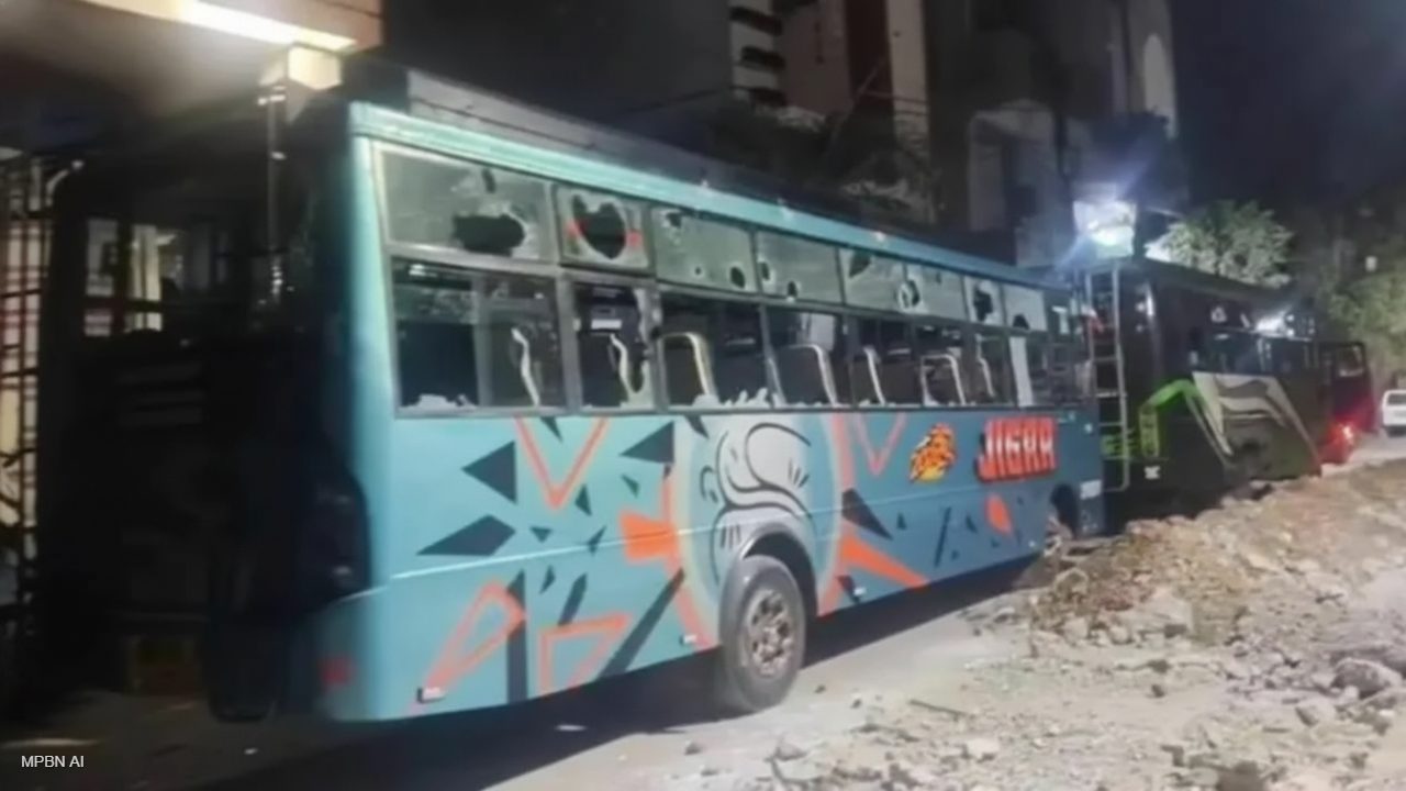 उज्जैन के तराना में हिंसक झड़प के बाद तनाव, धारा-144 लागू, बस स्टैंड पर तोड़फोड़