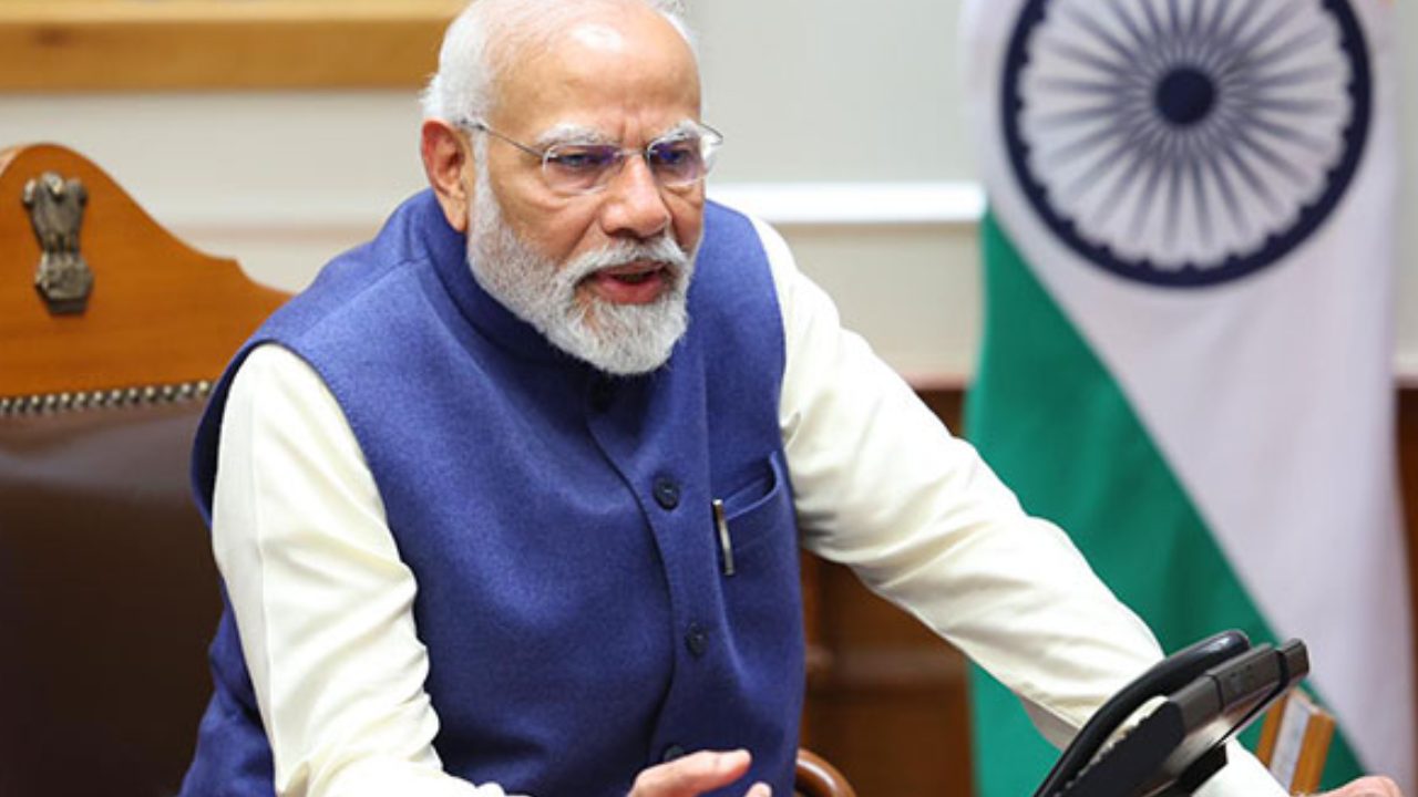 पश्चिम एशिया में बढ़ते तनाव के बीच PM मोदी ने बहरीन किंग और सऊदी क्राउन प्रिंस से की बात, भारतीय नागरिकों की सुरक्षा और स्थिति पर जताई चिंता