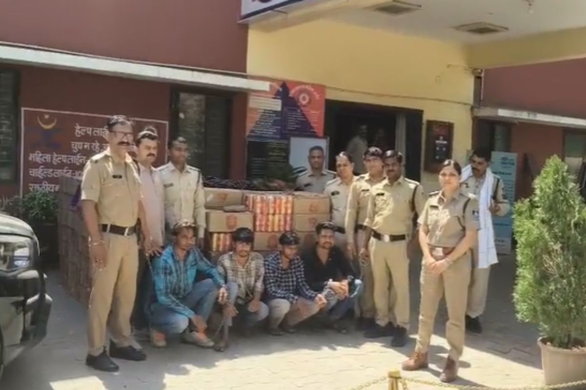 इंदौर पुलिस की बड़ी कार्रवाई, 74 लाख की अवैध बीयर जब्त, 4 आरोपी गिरफ्तार