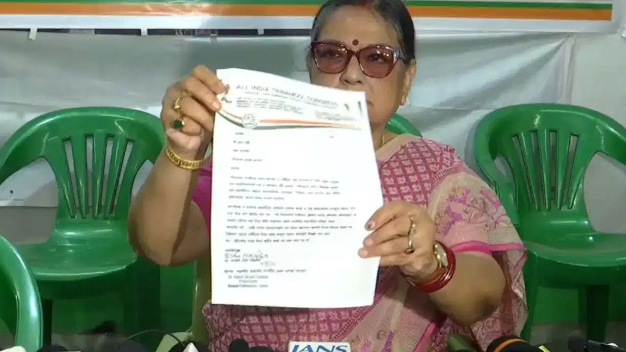 पश्चिम बंगाल में TMC को लगा बड़ा झटका, सांसद काकोली घोष दस्तीदार ने इस पद से दिया इस्तीफा