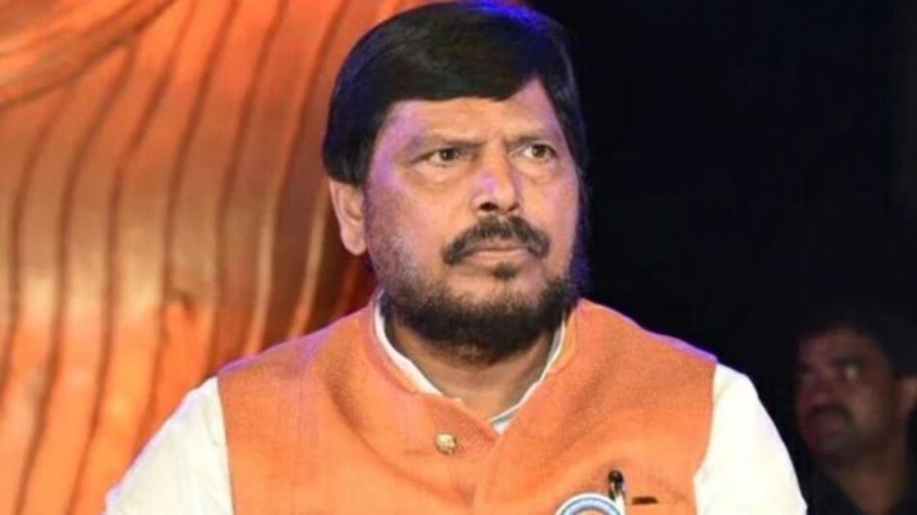 रामदास अठावले का विपक्ष पर तीखा हमला, इंडिया गठबंधन में नेतृत्व के सवाल पर दिया मजेदार जवाब