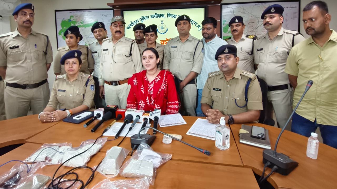 चोरी किया सोना और चांदी जमीन में दबाकर छिपाया, पुलिस ने आरोपियों को गिरफ्तार किया, 94 लाख के गहने जब्त