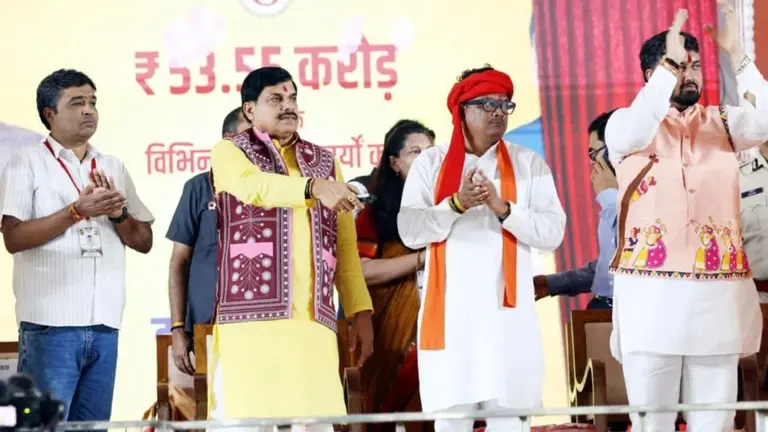 खराब मौसम के बावजूद आलीराजपुर पहुंचे CM मोहन यादव, 356 करोड़ के 271 विकास कार्यों की दी सौगात