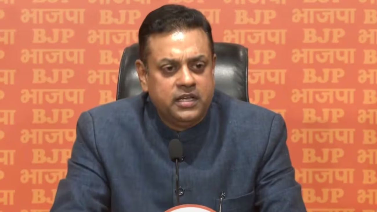 BJP सांसद संबित पात्रा का व्हाट्सएप अकाउंट हुआ हैक, ‘अर्जेंट है पैसे भेज दो’ लिखकर साइबर ठग ने लोगों को भेजे फर्जी मैसेज