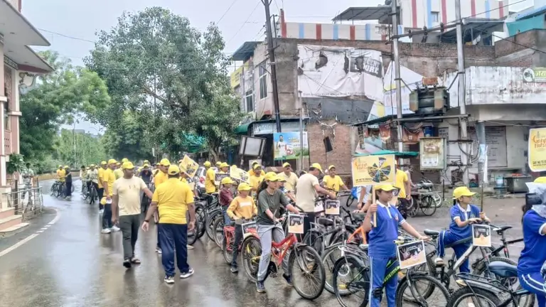 ‘नशे से दूरी है जरूरी 2.0’: शामगढ़ में निकली भव्य साइकिल रैली, युवाओं ने दिया जागरूकता का संदेश