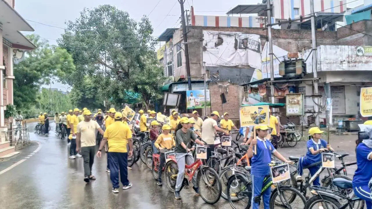 ‘नशे से दूरी है जरूरी 2.0’: शामगढ़ में निकली भव्य साइकिल रैली, युवाओं ने दिया जागरूकता का संदेश