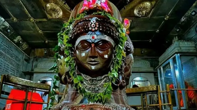 मंदसौर के पशुपतिनाथ मंदिर में महाकाल की तर्ज पर होगी शयन आरती, विशेष मौके पर गर्भगृह दर्शन रहेंगे प्रतिबंधित