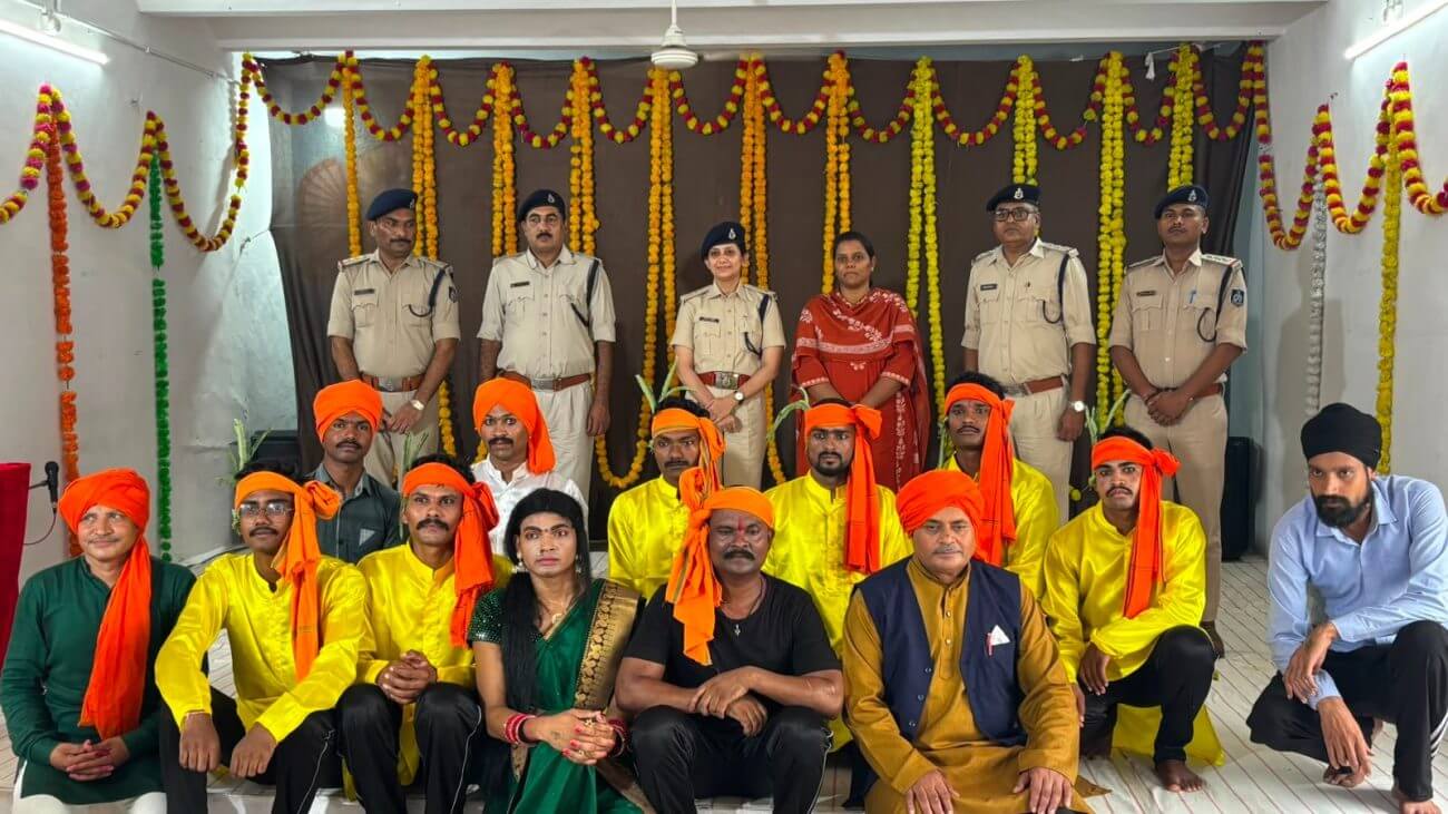 अमर शहीद चंद्रशेखर आजाद जयंती पर प्रदेश की जेलों में आयोजित हुए सांस्कृतिक कार्यक्रम