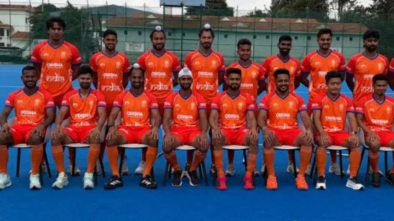 भारतीय हॉकी टीम की भगवा जर्सी पर विवाद, पूर्व कप्तान ने उठाए सवाल, हॉकी इंडिया ने बताई बदलाव की वजह