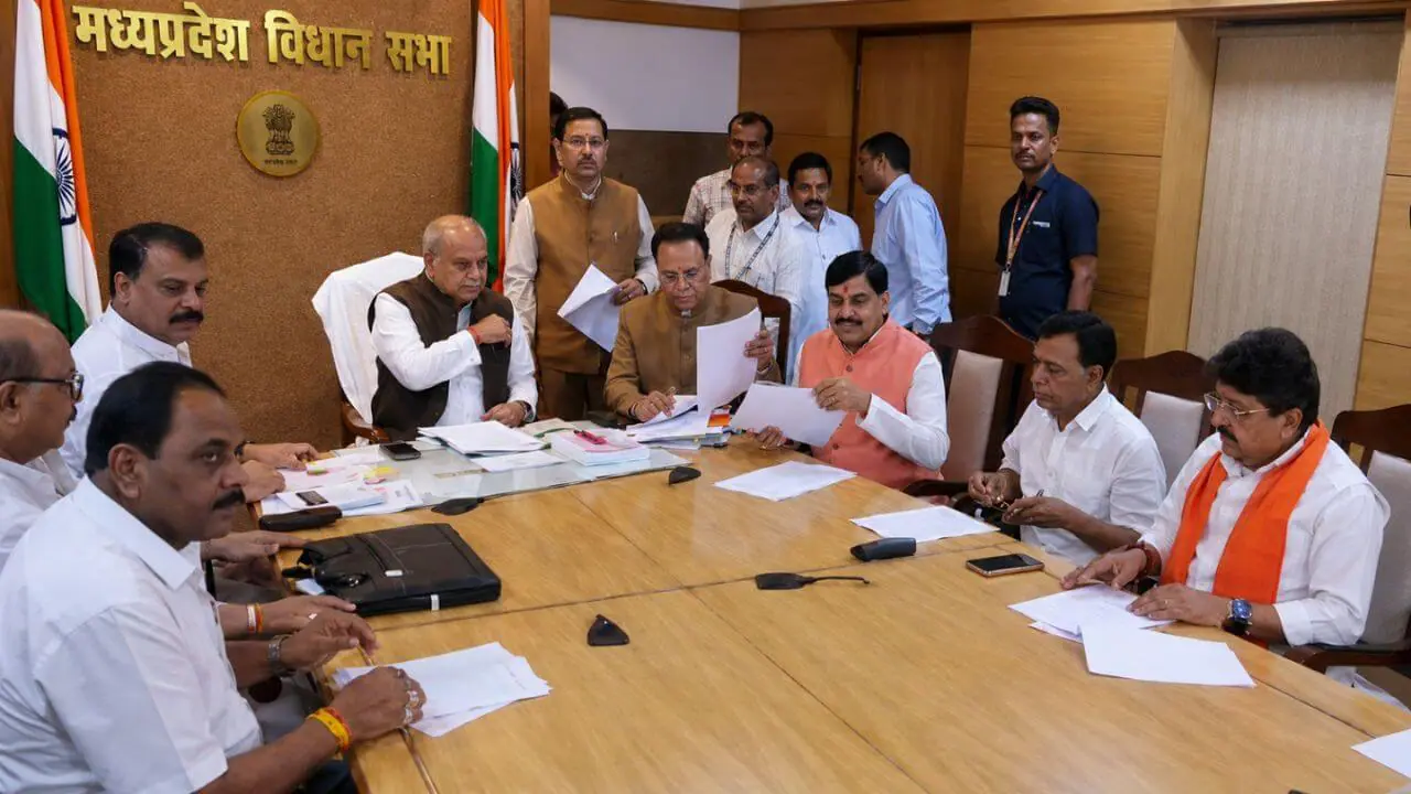 MP विधानसभा मानसून सत्र 2026: कार्यमंत्रणा समिति की बैठक शुरू, सीएम मोहन यादव और उमंग सिंघार आमने-सामने
