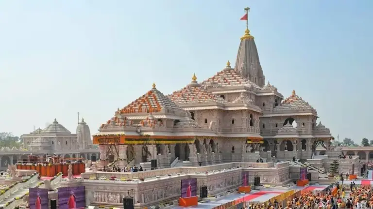 राम मंदिर चढ़ावा विवाद मामले में निर्मोही अखाड़ा पहुंचा सुप्रीम कोर्ट, ट्रस्ट के फॉरेंसिक ऑडिट और नए गठन की मांग की