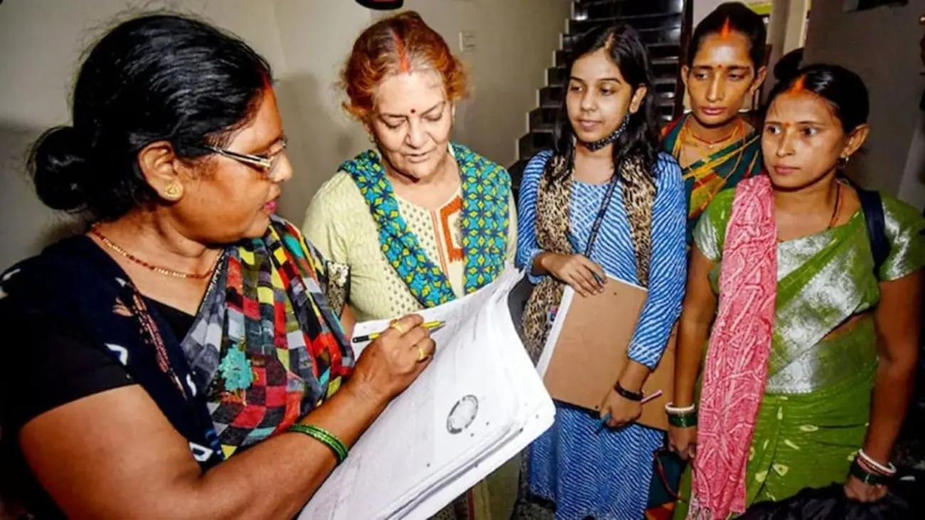 जनगणना 2027 में खुलेगी प्रॉपर्टी टैक्स चोरी करने वालों की पोल! 55 लाख शहरी घरों का किया जाएगा सर्वे, जलकर रिकॉर्ड भी होगा चेक