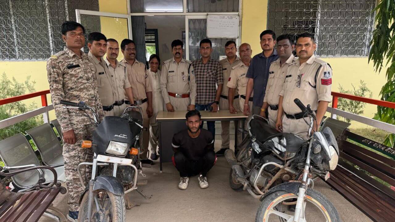 शिवपुरी पुलिस की बड़ी कामयाबी, महिला से झपटे मंगलसूत्र और चोरी की बाइक के साथ आरोपी गिरफ्तार