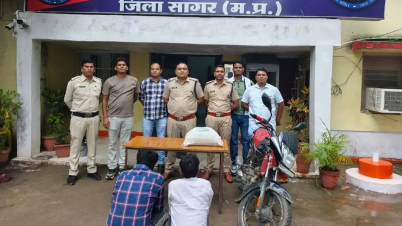 नशे के खिलाफ सागर पुलिस का एक्शन, 2 किलो से अधिक गांजा जब्त कर दो तस्करों को किया गिरफ्तार