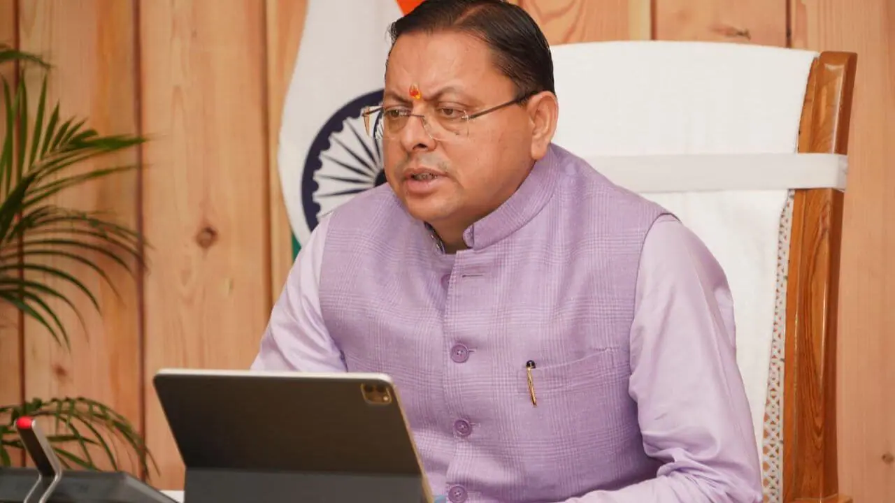 Uttarakhand: 15 अक्टूबर तक गड्ढामुक्त होंगी प्रदेश की सड़कें, CM धामी ने सभी जिलों को दिया टारगेट