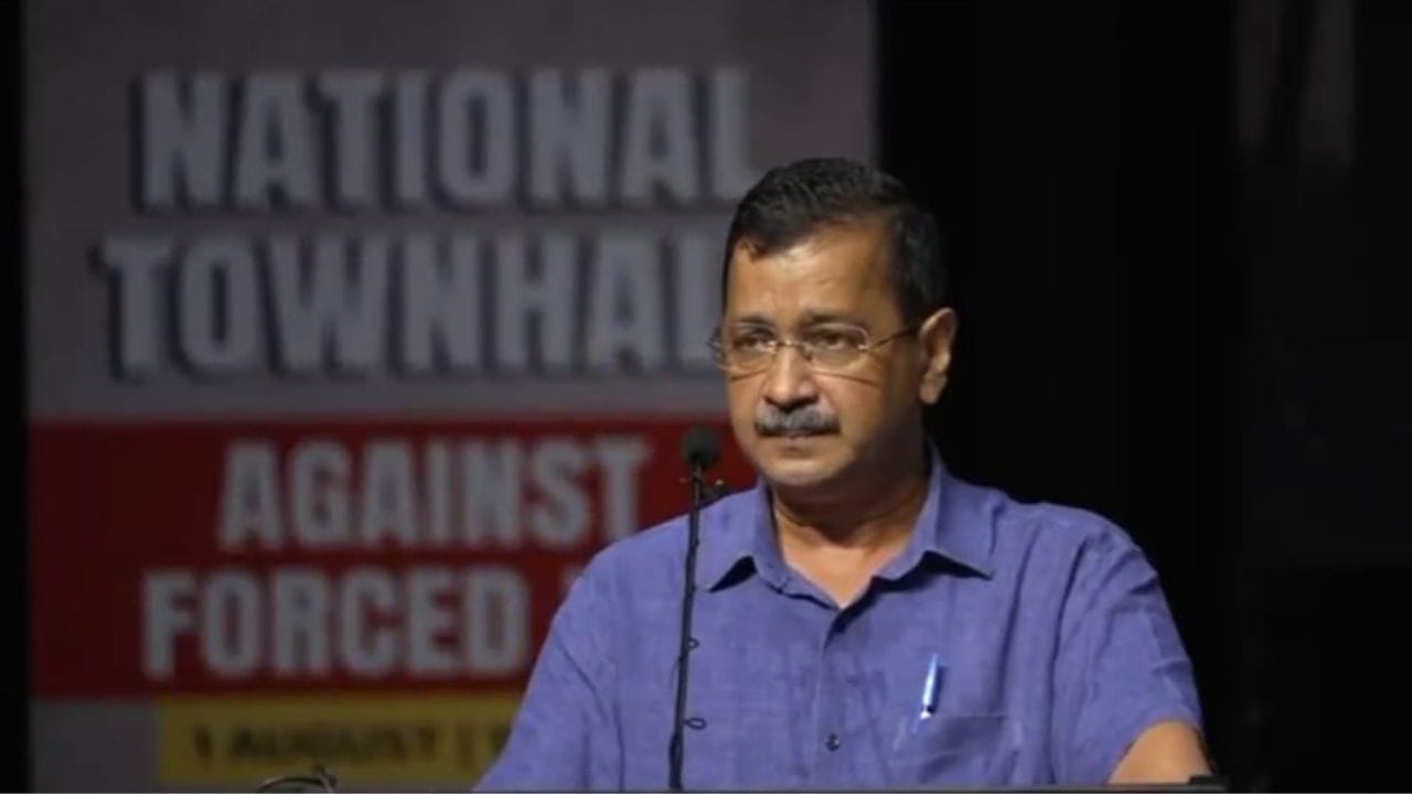 अरविंद केजरीवाल का PM Modi पर बड़ा हमला, “ट्रम्प को खुश करने के लिए ज़बरदस्ती Ethanol थोप रहे हैं”