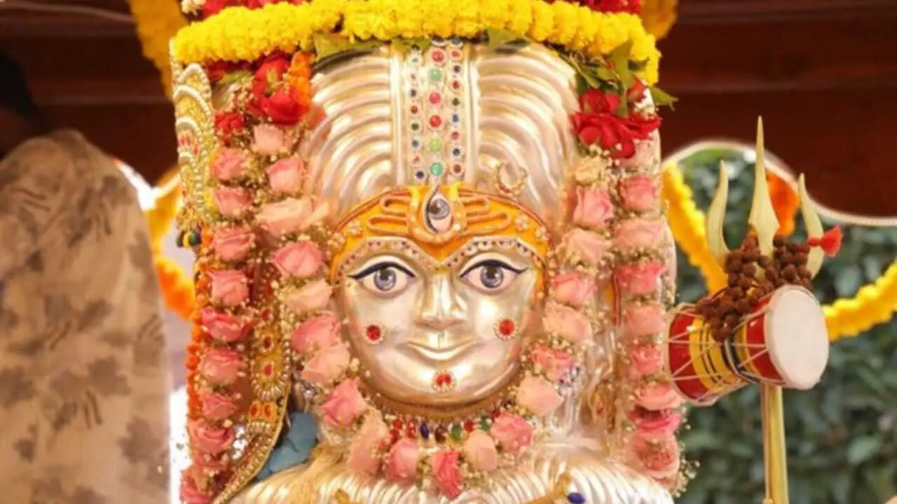 मंदसौर में निकली पशुपतिनाथ महादेव की राजसी सवारी, मंदिर में लगी भक्तों की भीड़