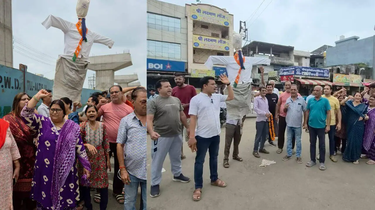 भोपाल: सड़क-पानी और बिजली को लेकर हंगामा, रहवासियों ने पैदल मार्च निकालकर जताया विरोध, पढ़ें खबर