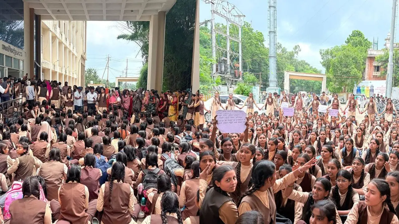 उज्जैन: स्कूल शिफ्टिंग के खिलाफ छात्राओं का प्रदर्शन, कलेक्टर कार्यालय के बाहर की नारेबाजी, रोते हुए बोलीं- हमारे भविष्य से हो रहा खिलवाड़
