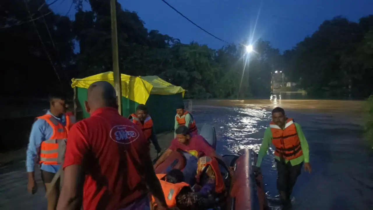 उमरिया में उफनते नाले के बीच NDRF का रेस्क्यू, प्रसूता को सुरक्षित पहुंचाया, अस्पताल में गूंजी किलकारी