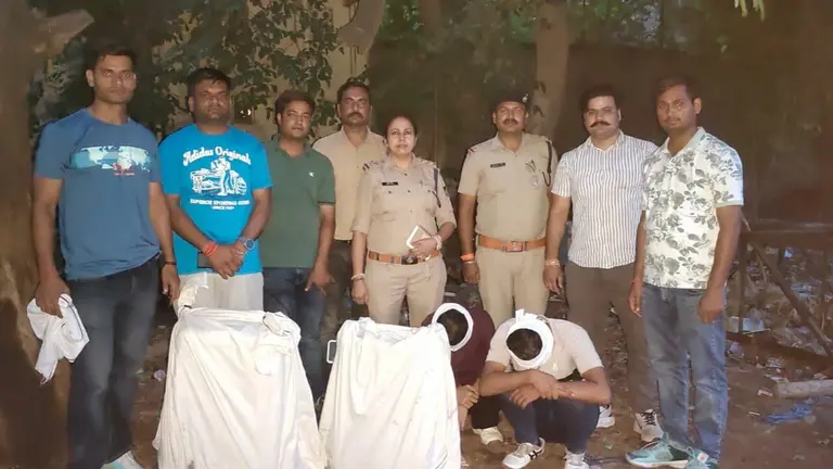 Gwalior News : ऑटो सवार दो तस्कर गिरफ्तार, पुलिस ने जब्त किया 2 लाख रुपये का अवैध गांजा