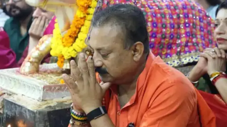 बिहार के मंत्री अशोक चौधरी ने किए महाकाल के दर्शन, भस्म आरती में हुए शामिल, मंदिर व्यवस्था की जमकर तारीफ की