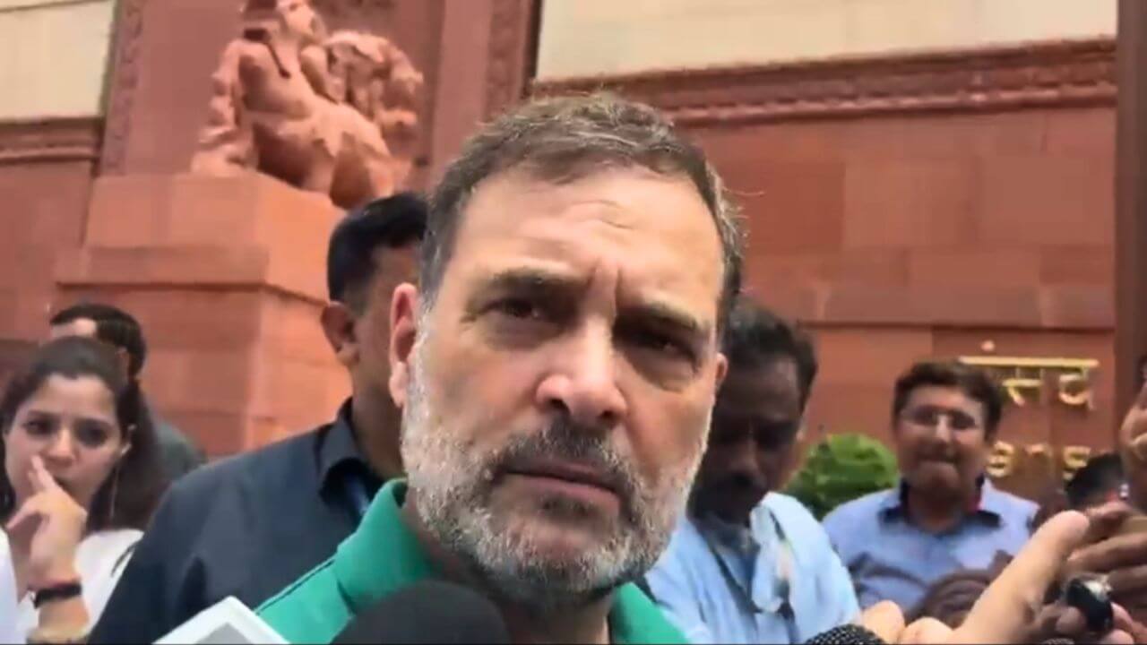 राहुल गांधी बोले हमें अमित शाह का भाषण नहीं सुनना, जवाब चाहिए किसने विद्यार्थियों पर गोली चलाने का आदेश दिया