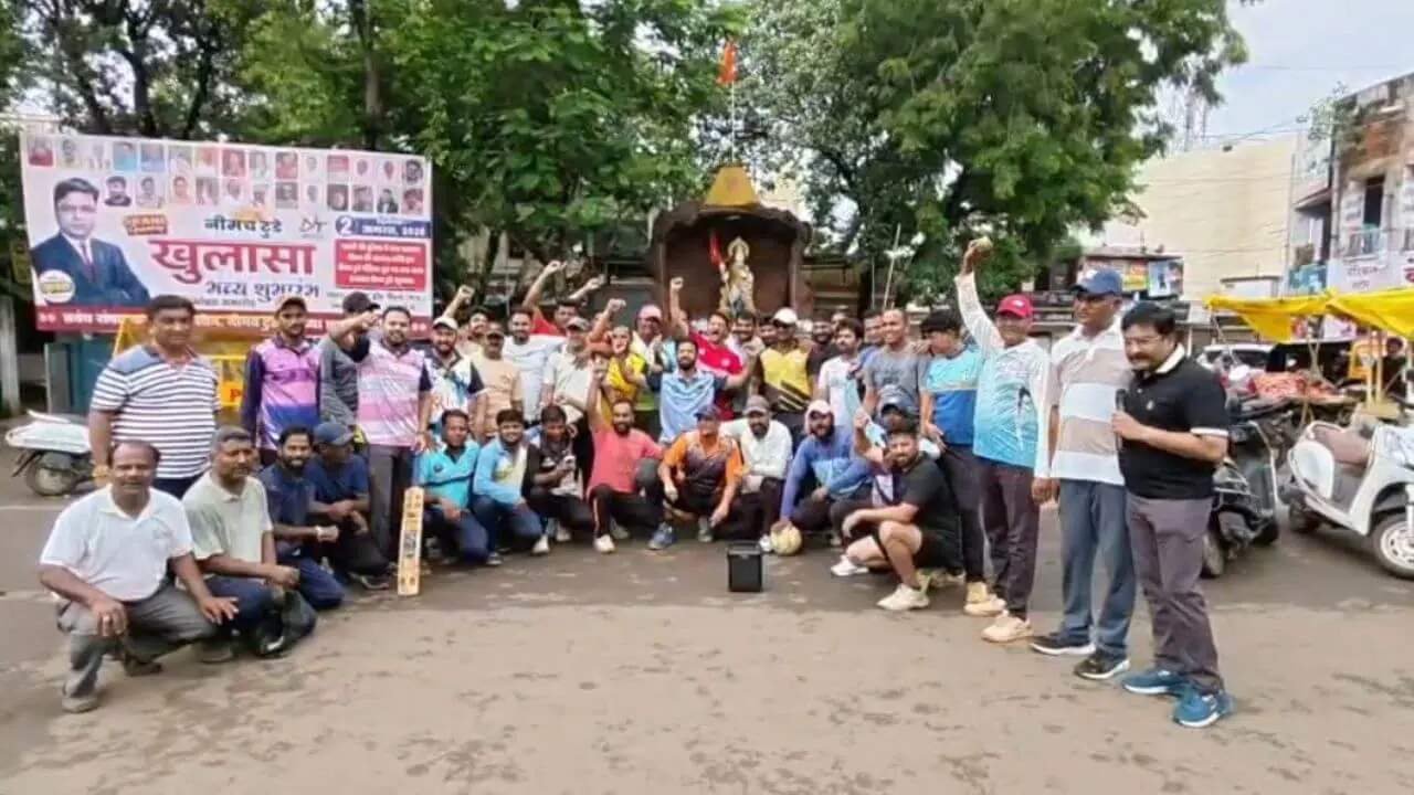 सड़क पर खेलना कोई नाटक नहीं, बल्कि भविष्य की चेतावनी है, नीमच में मैदान बचाने खिलाड़ियों का अनोखा प्रदर्शन